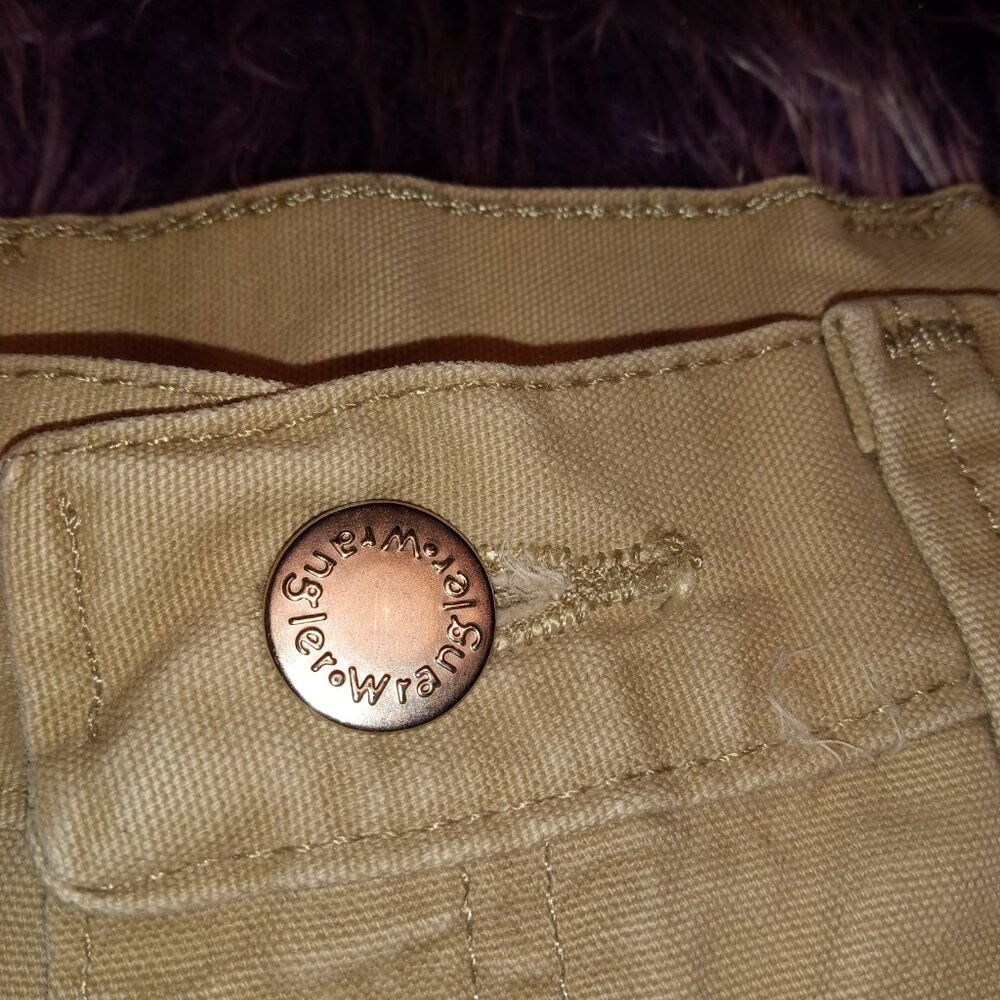 2 pair of men's shorts (wranglers) - Picture 7 of 13